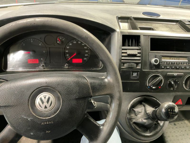 Volkswagen T5 Transporter 1.9 TDI Kasten — zdjęcie 13