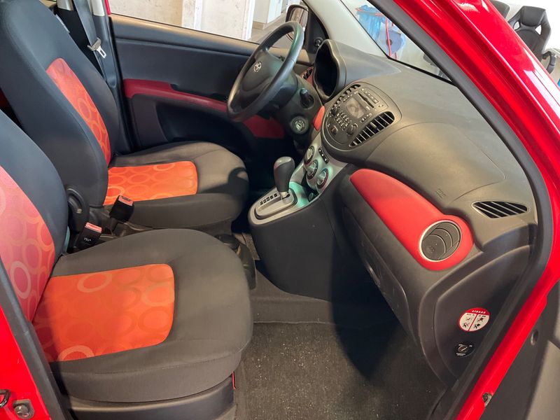 Hyundai i10 1.1 Style — zdjęcie 3