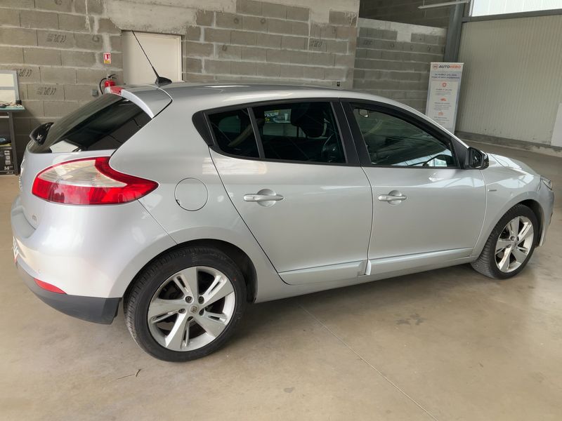 Renault Megane 1.5 dCi Limited — zdjęcie 6