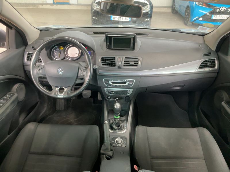 Renault Megane 1.5 dCi Limited — zdjęcie 12