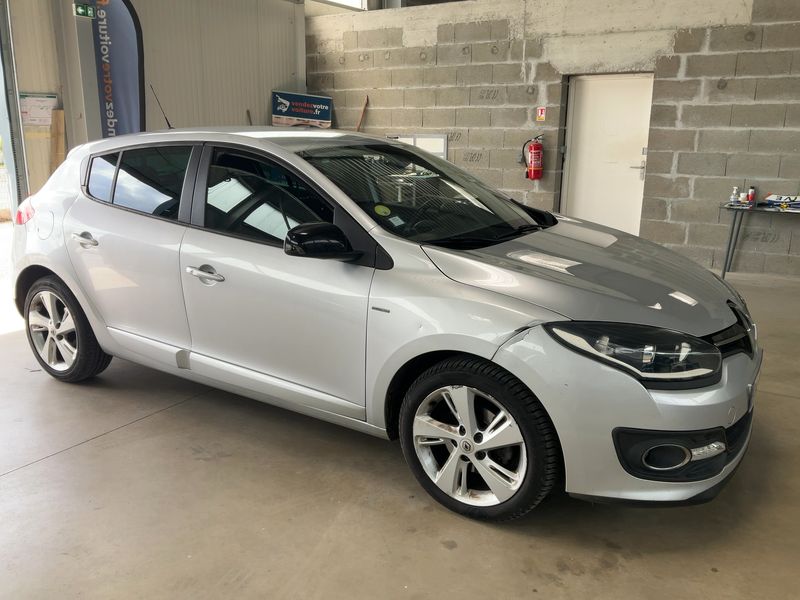 Renault Megane 1.5 dCi Limited — zdjęcie 8
