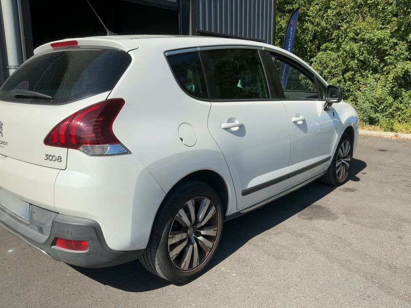 Peugeot 3008 1.6 Blue-HDi Crossway — zdjęcie 6