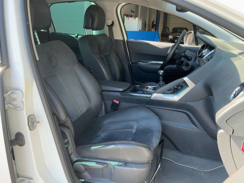 Peugeot 3008 1.6 Blue-HDi Crossway — zdjęcie 11