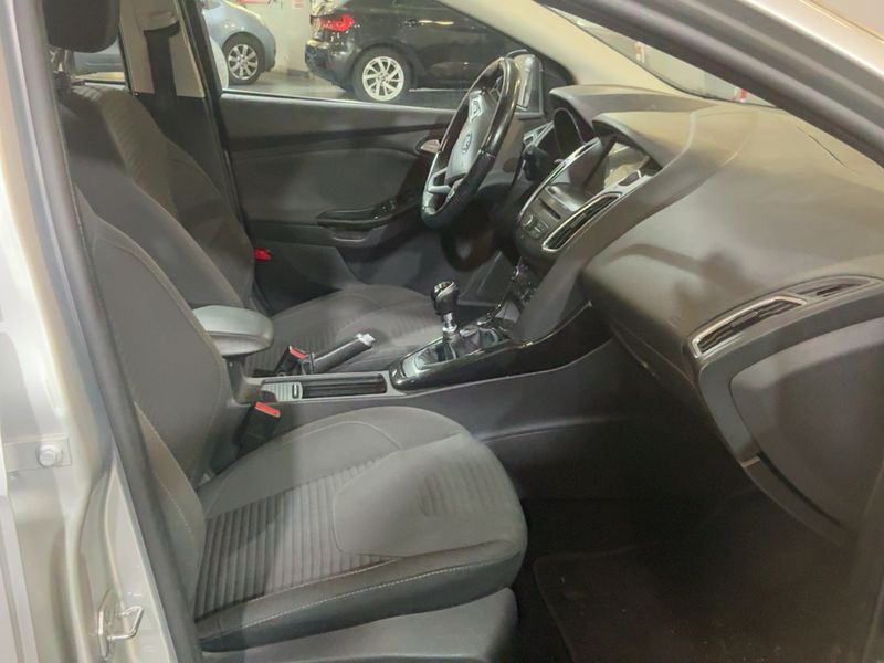 Ford Focus 1.5 TDCi Titanium 2018 – снимка 16
