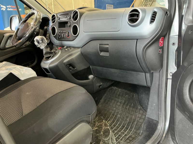 Peugeot Partner 1.6 HDi Active 2013 – снимка 39