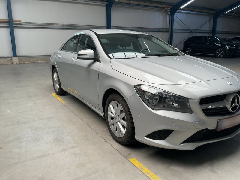 Mercedes-Benz CLA-Klasse CLA 200 — zdjęcie 8