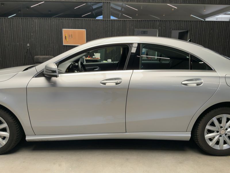 Mercedes-Benz CLA-Klasse CLA 200 — zdjęcie 4