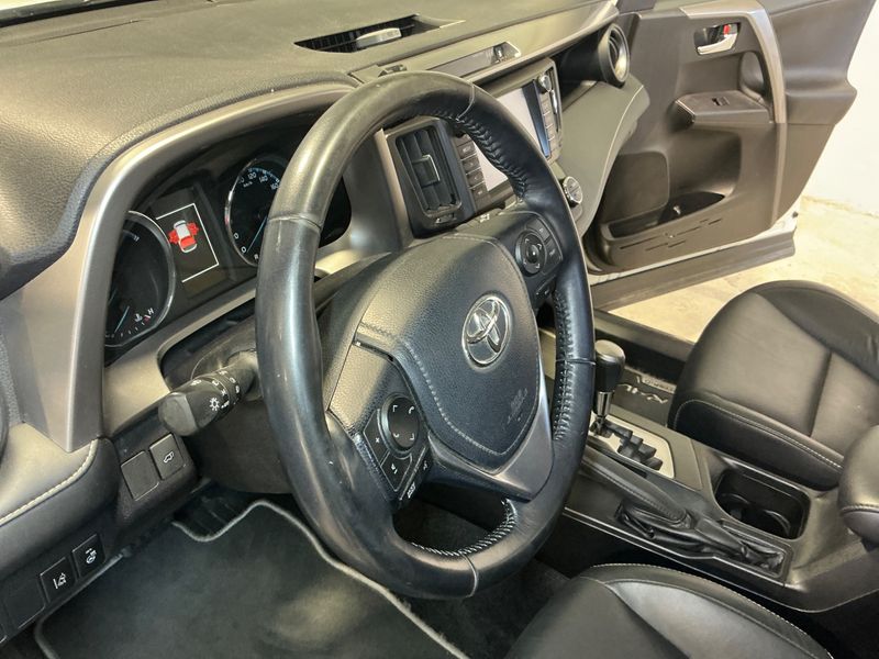 Toyota RAV 4 2.5 Hybrid Executive 2017 – снимка 28