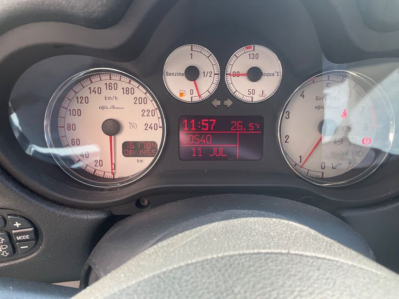 Alfa Romeo Alfa 147 1.6 TS ECO Progression — zdjęcie 4