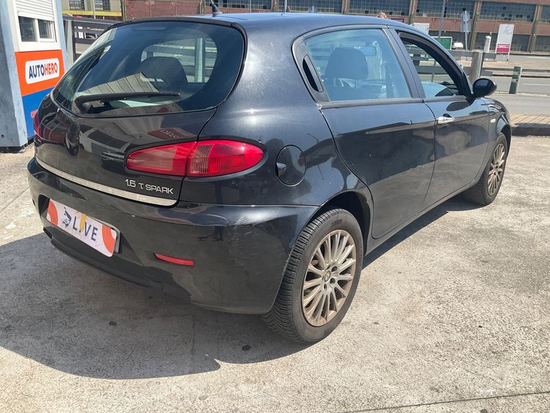Alfa Romeo Alfa 147 1.6 TS ECO Progression — zdjęcie 2