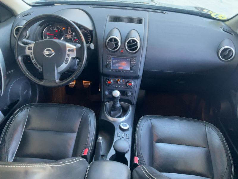Nissan Qashqai+2 2.0 dCi Tekna 4x4 2013 – снимка 17