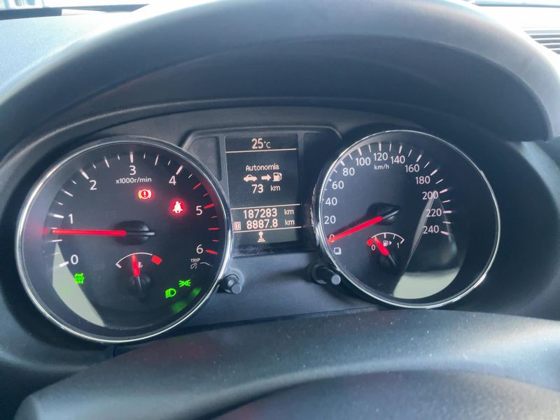 Nissan Qashqai+2 2.0 dCi Tekna 4x4 2013 – снимка 18