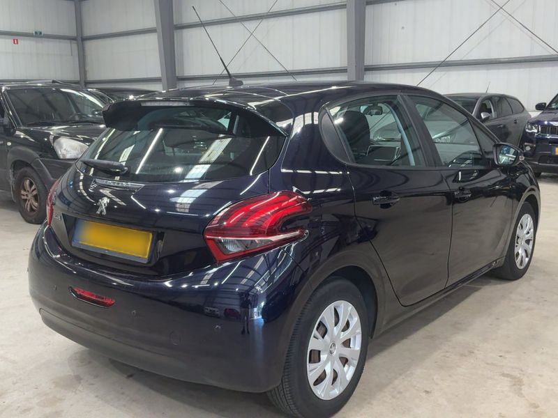 Peugeot 208 1.2 e-VTi Active 2015 – снимка 8