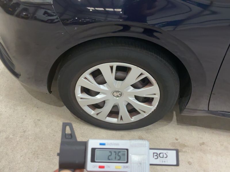 Peugeot 208 1.2 e-VTi Active 2015 – снимка 3