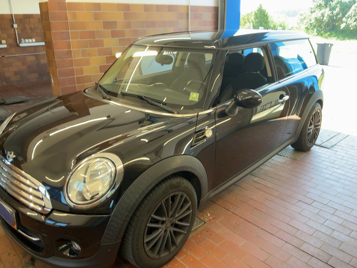 MINI Clubman 2012