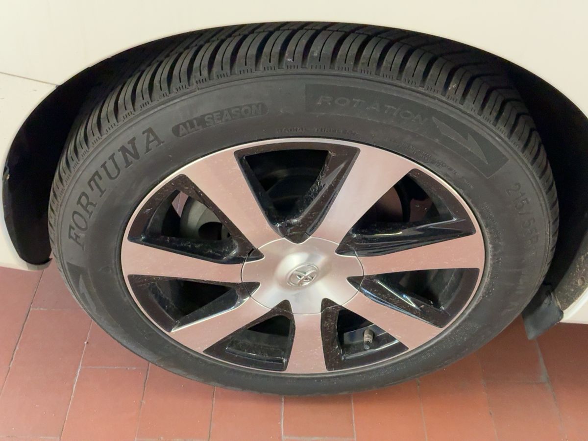 Toyota Mirai 2019 — photo 10