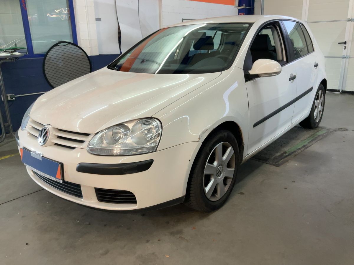 Volkswagen Golf V 1.6 Trendline