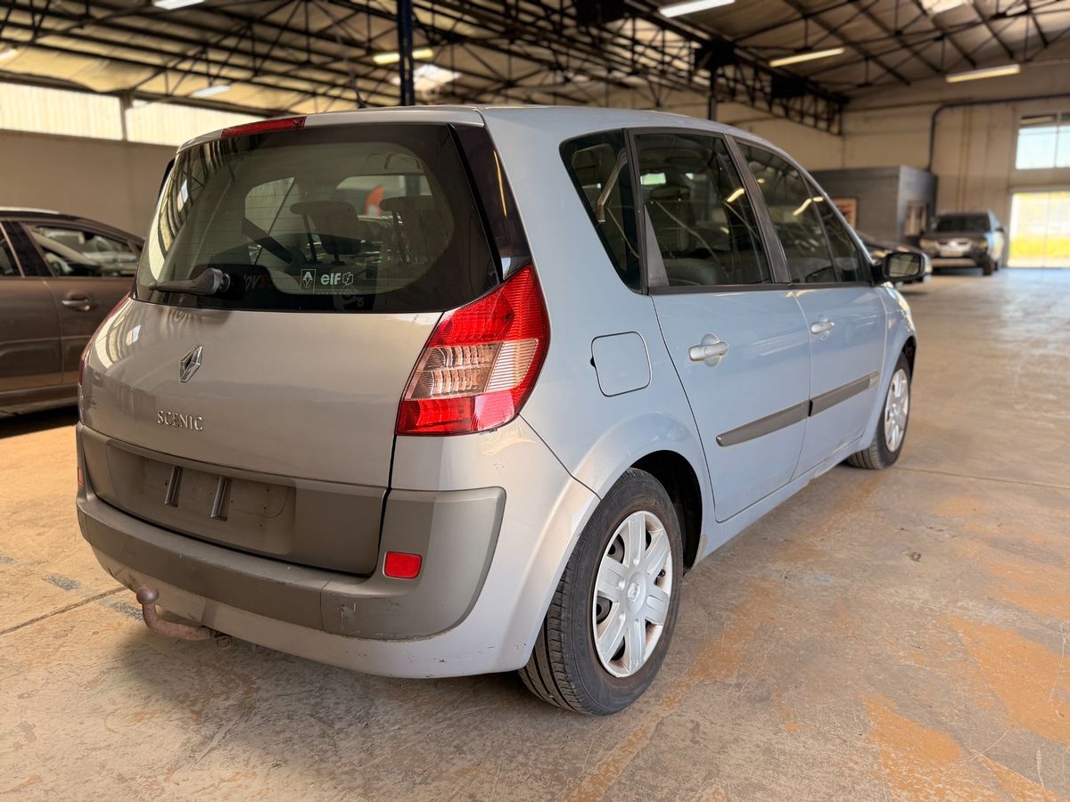 Renault Scenic 1.6 Privilege Luxe