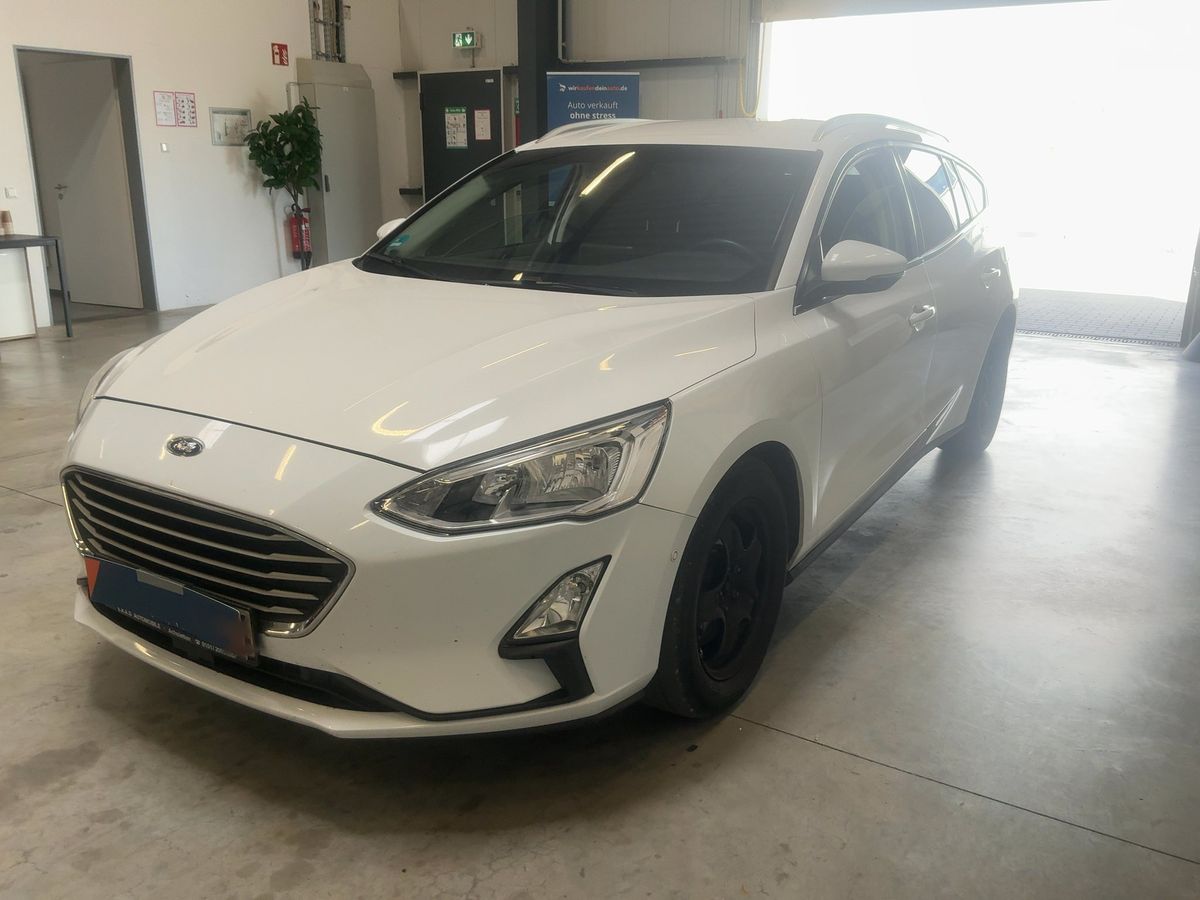 Ford Focus 2018 — photo 1