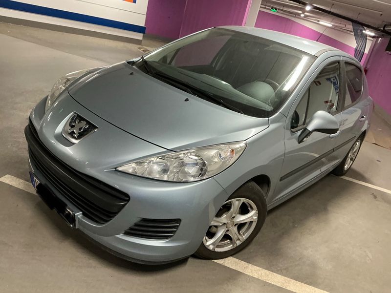 Peugeot 207 1.4 HDi Tendance — zdjęcie 1