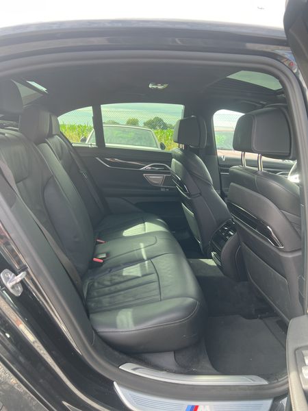 BMW 7er 740e IPerformance — zdjęcie 14