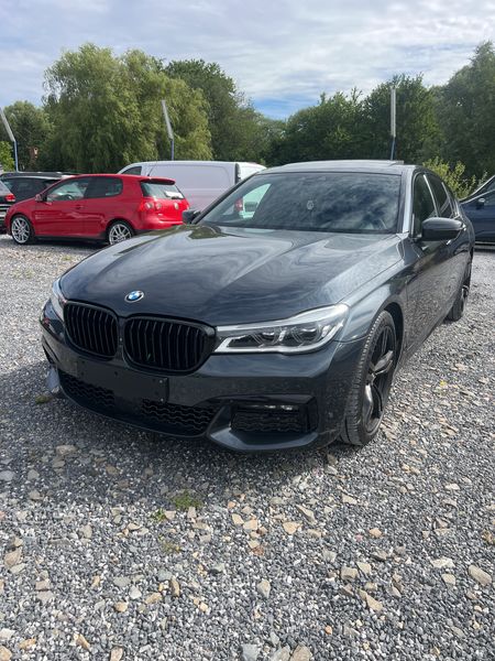 BMW 7er 740e IPerformance — zdjęcie 2