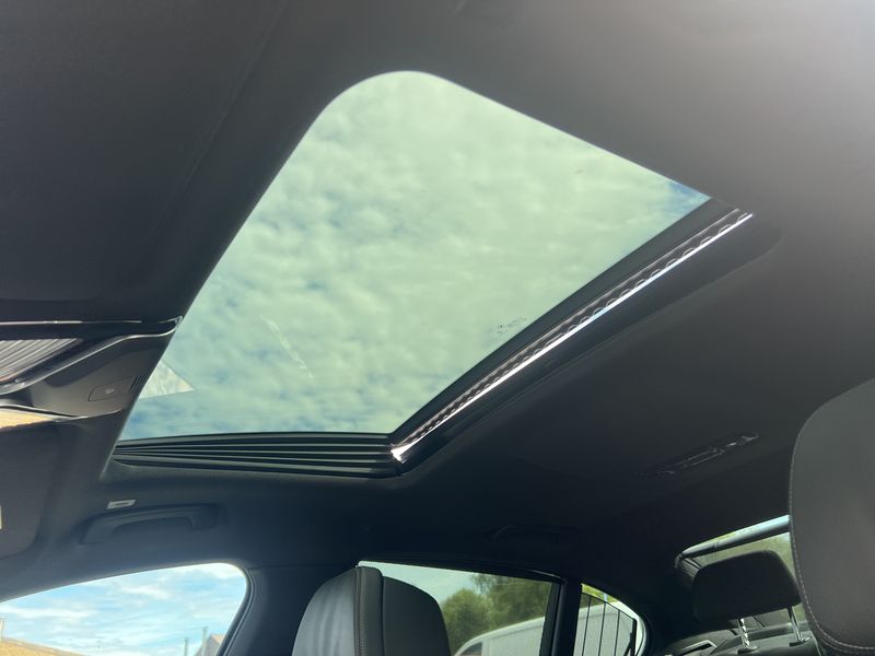 BMW 7er 740e IPerformance — zdjęcie 21