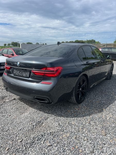 BMW 7er 740e IPerformance — zdjęcie 5