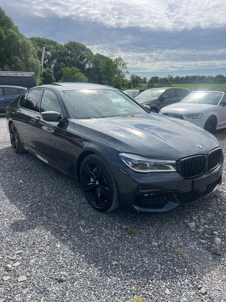 BMW 7er 740e IPerformance — zdjęcie 6
