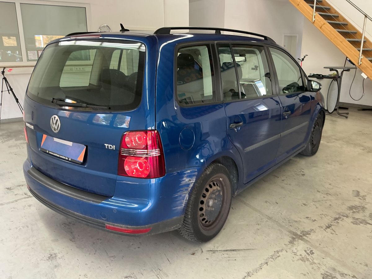 Volkswagen Touran 1.9 TDI Conceptline BlueMotion