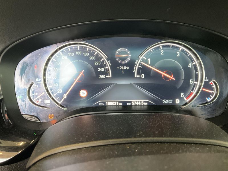 BMW 5er 530d xDrive M Sport — zdjęcie 13