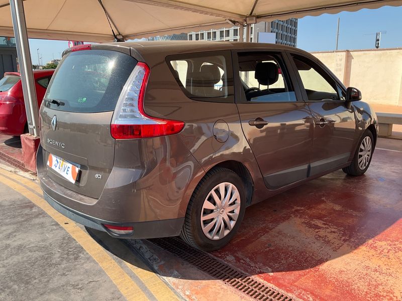 Renault Grand Scenic 1.5 dCi Carminat Tom-Tom 2010 – снимка 2
