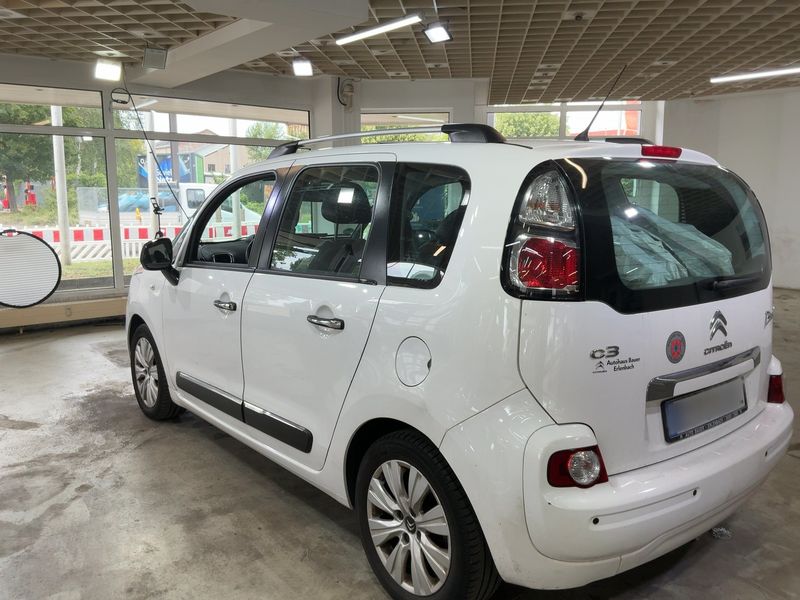 Citroen C3 Picasso 1.6 VTi Exclusive — zdjęcie 3