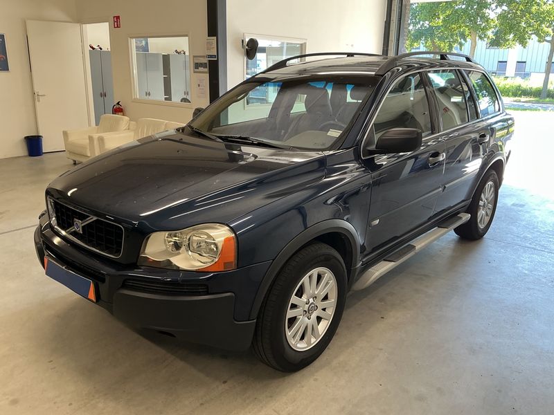 Volvo XC90 2.5 T — zdjęcie 1