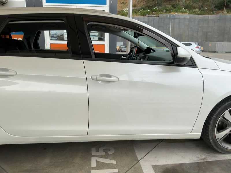 Peugeot 308 1.5 Blue-HDi Active Business — zdjęcie 7
