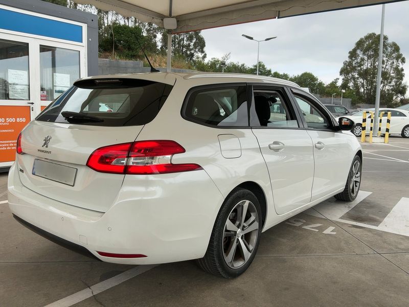 Peugeot 308 1.5 Blue-HDi Active Business — zdjęcie 6