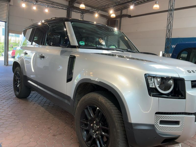 Land Rover Defender D240 110 S — zdjęcie 8