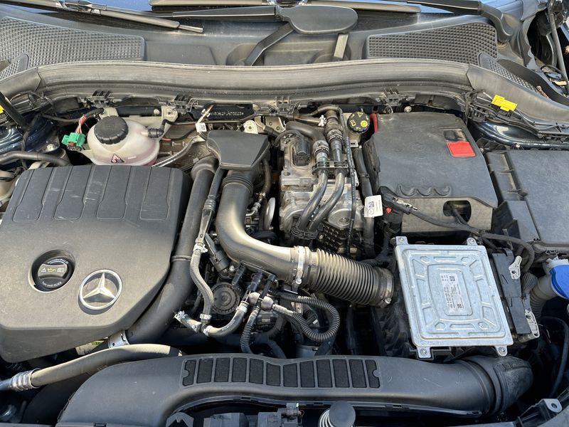 Mercedes-Benz GLA-Klasse GLA 250e AMG Line — zdjęcie 8