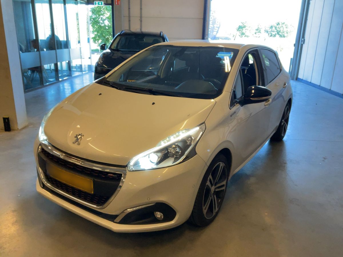 Peugeot 208 2015