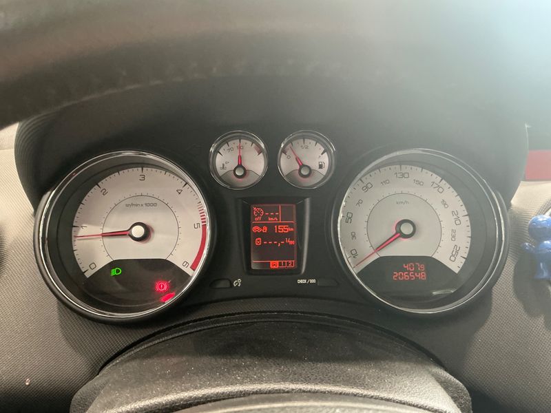 Peugeot 308 1.6 HDi Confort Pack — zdjęcie 4