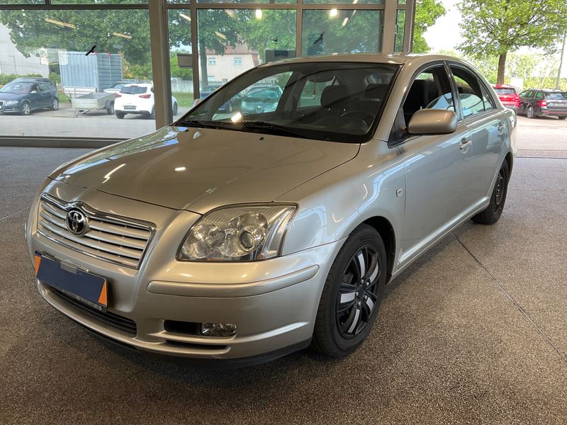 Avensis 1.8 Sol Liftback