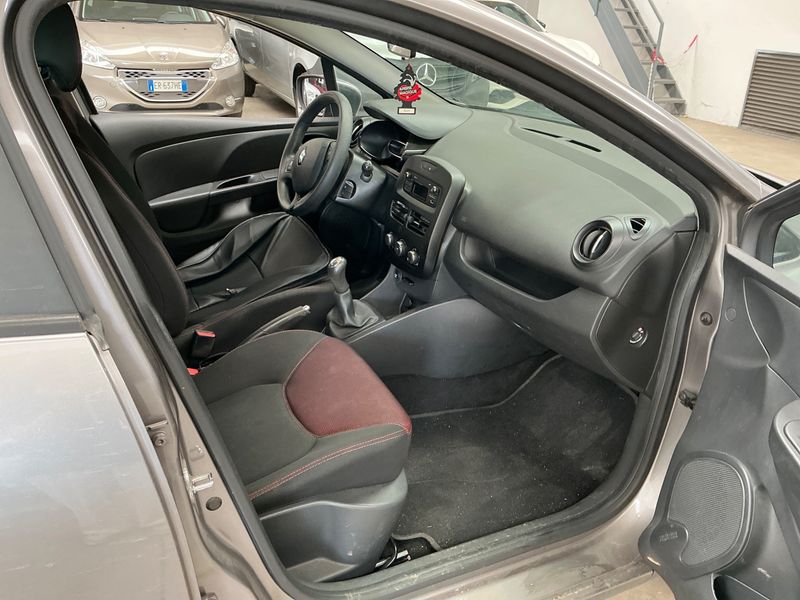 Renault Clio 1.2 Authentique — zdjęcie 3