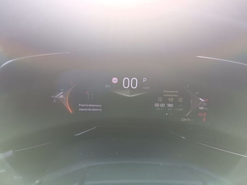 DS Automobiles DS7 1.5 Blue-HDi Rivoli — zdjęcie 11