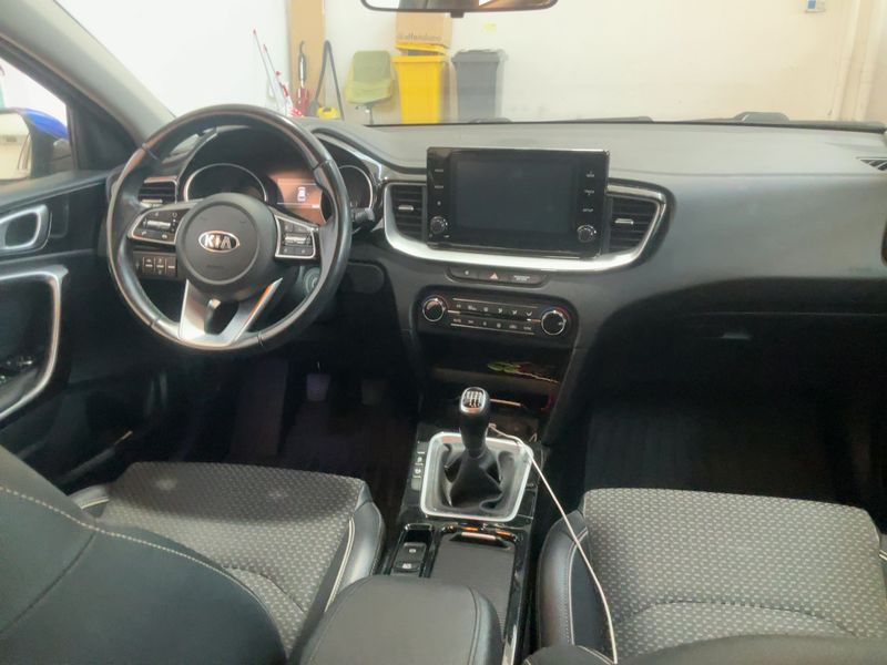 Kia XCeed 1.4 TGDI Style — zdjęcie 12