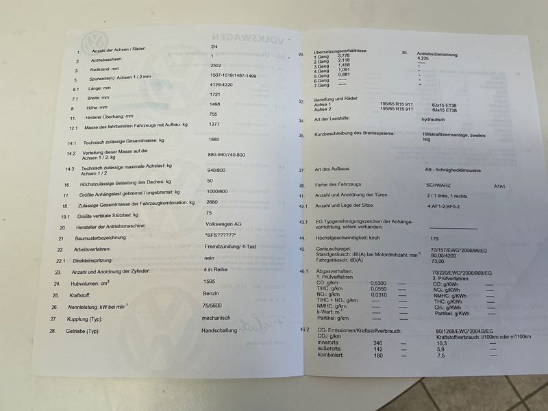 Volkswagen New Beetle 1.6 — zdjęcie 6