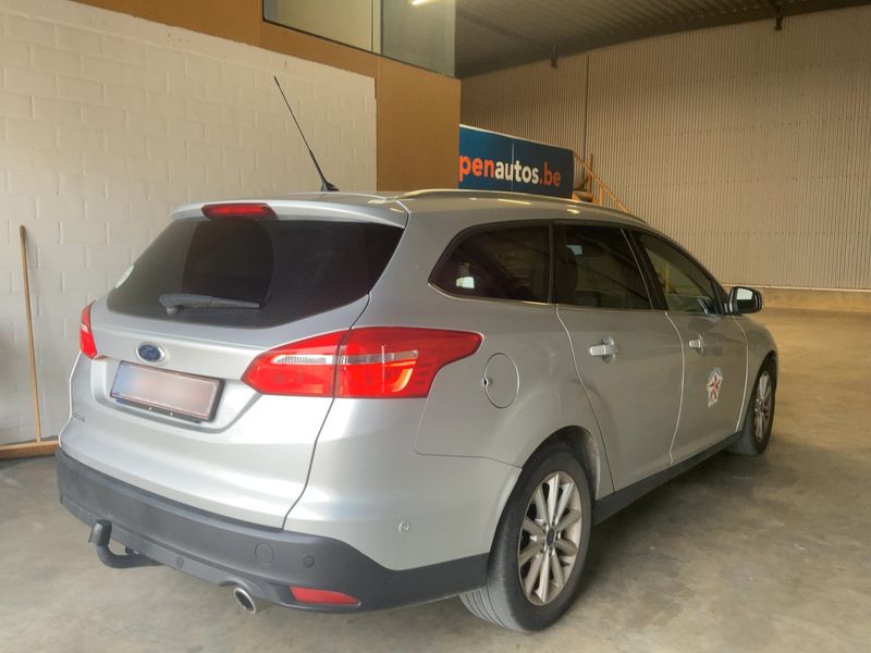 Ford Focus 2.0 TDCi Titanium 2015 – снимка 8