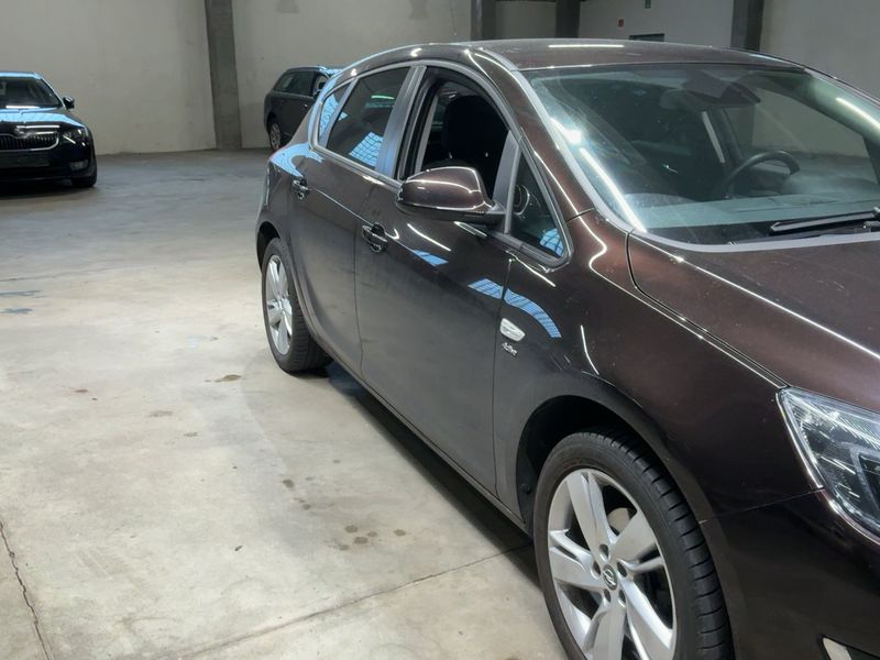 Opel Astra 1.4 Active — zdjęcie 8