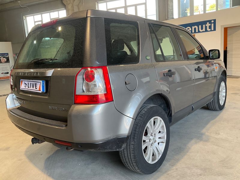 Land Rover Freelander 2.2 Td4 HSE — zdjęcie 2