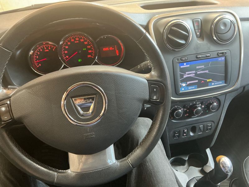Dacia Logan MCV 0.9 TCe Celebration — zdjęcie 4