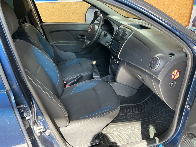 Dacia Logan MCV 0.9 TCe Celebration — zdjęcie 3